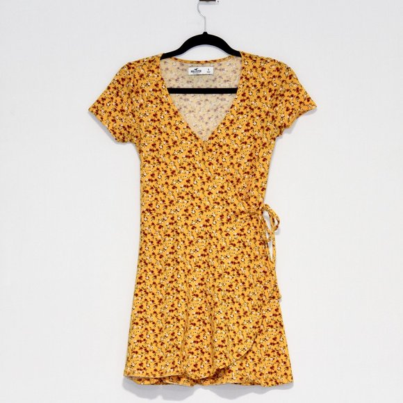 Hollister Yellow w/ Floral Pattern Wrap Dress - Picture 1 of 3